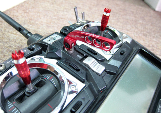 tx balancer for radios with a vertical strap hook